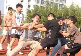 拉开比赛的帷幕